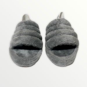 ✨INSPIRED FLUFF YEAH SLIPPERS SIZE 10 GREY (41)